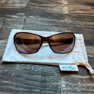 Oakley Behave Women’s Sunglasses